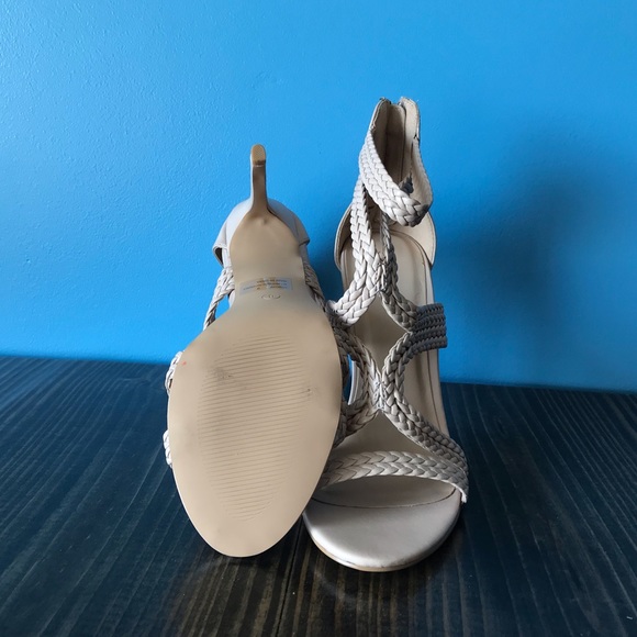 Nude Cage stilettos - Picture 5 of 6